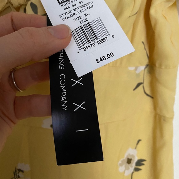 Pale Yellow Floral Dress - Picture 8 of 16